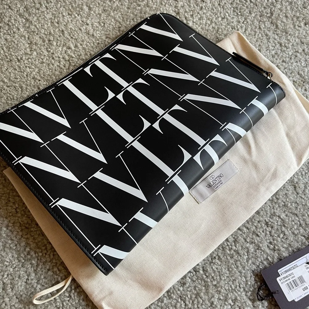 VALENTINO DOCUMENT CASE - Picture 3 of 4